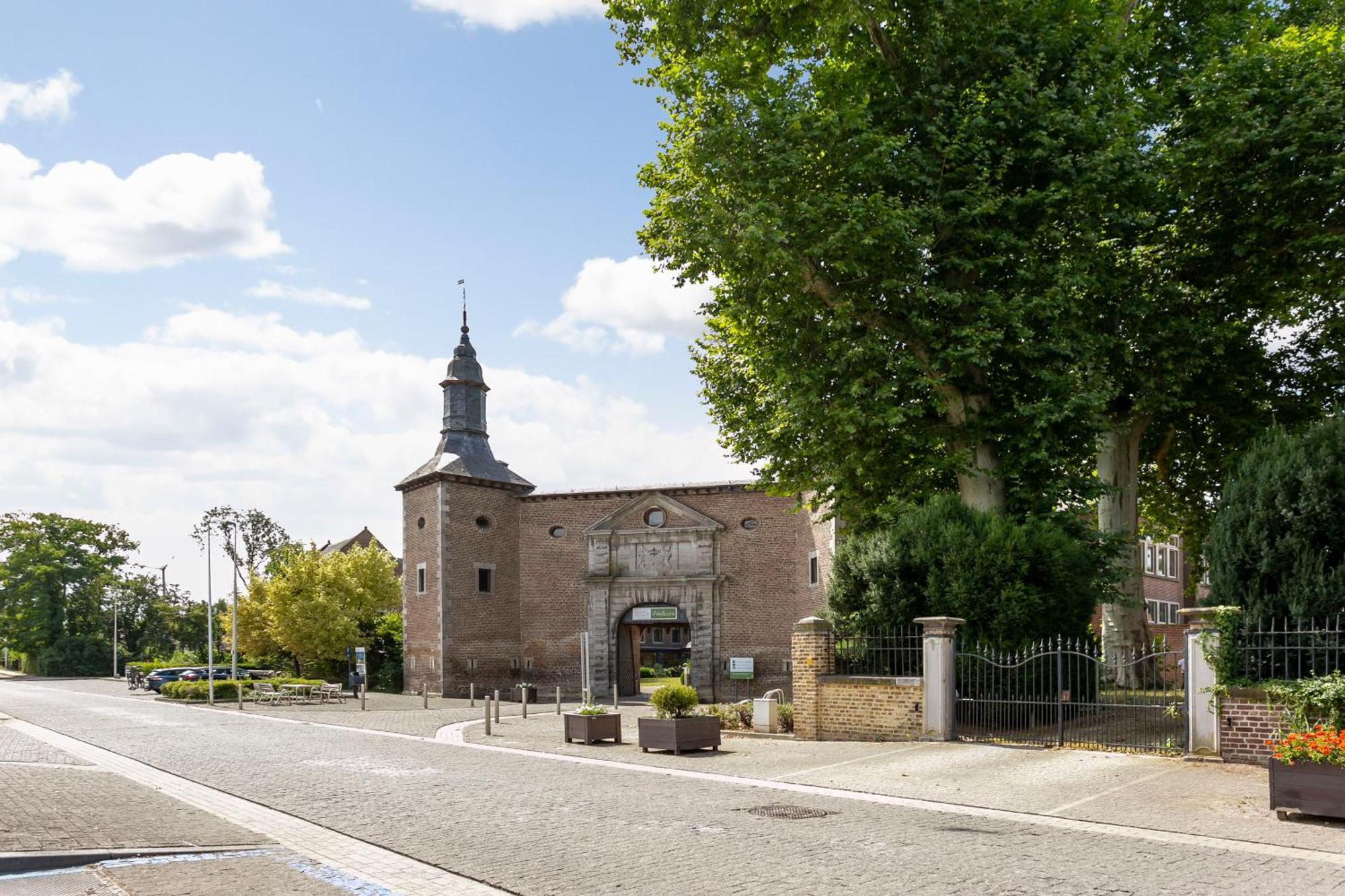 Chateau De Looz Εξωτερικό φωτογραφία